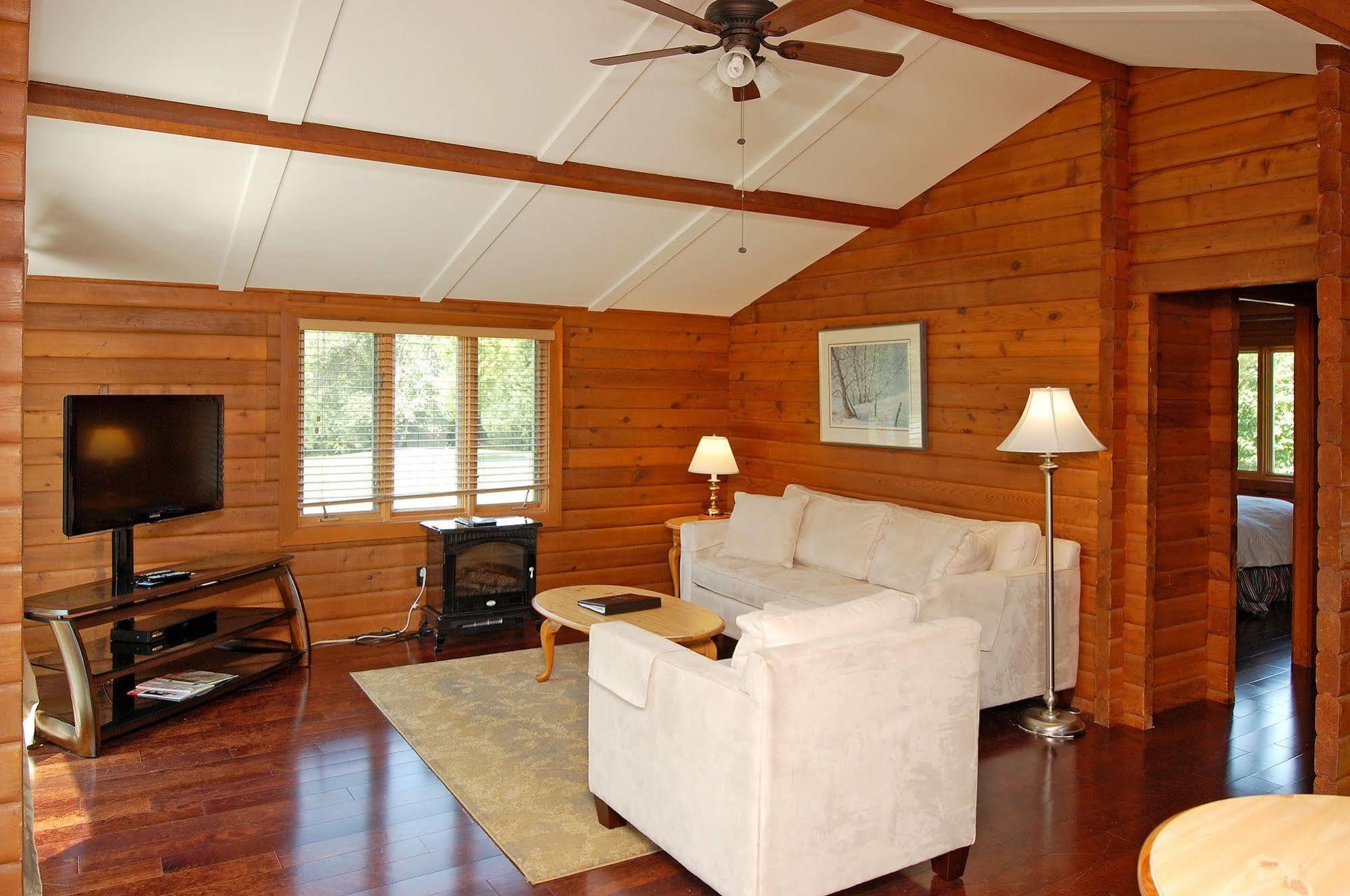 Eganridge Resort, Golf Club & Spa Bobcaygeon Bagian luar foto