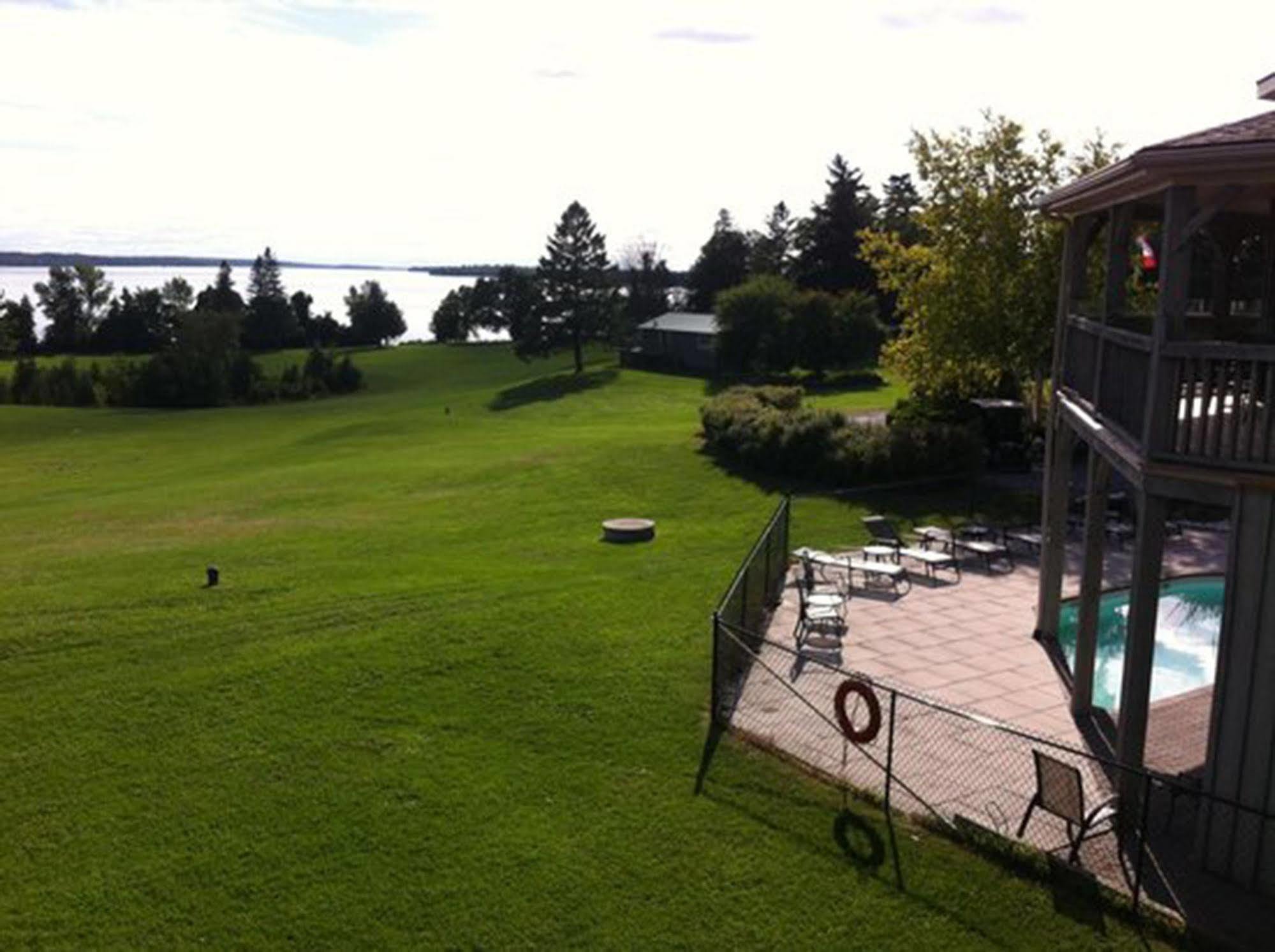 Eganridge Resort, Golf Club & Spa Bobcaygeon Bagian luar foto