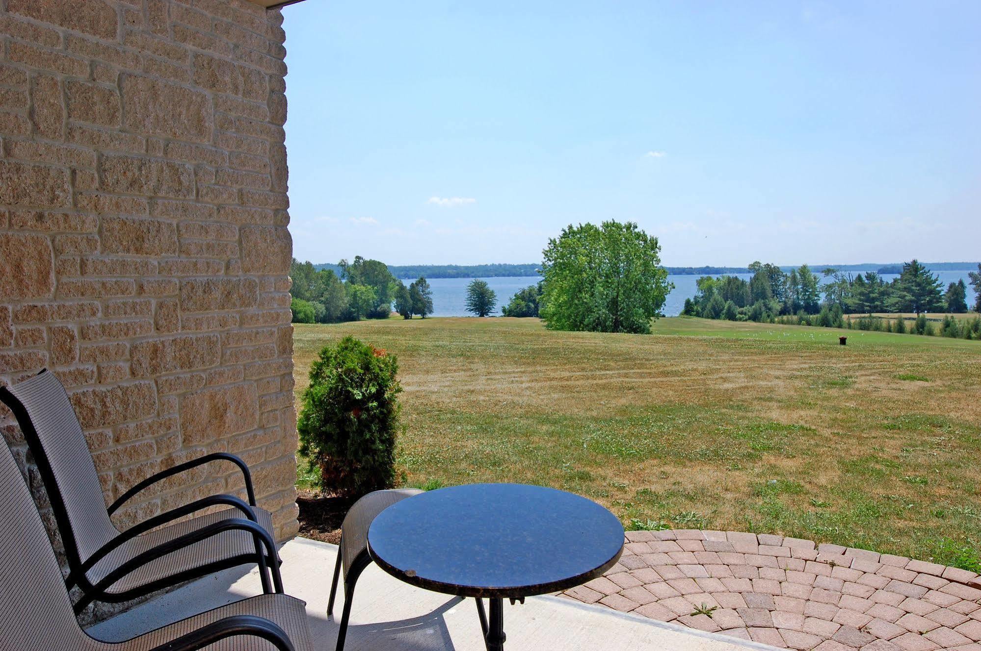 Eganridge Resort, Golf Club & Spa Bobcaygeon Bagian luar foto